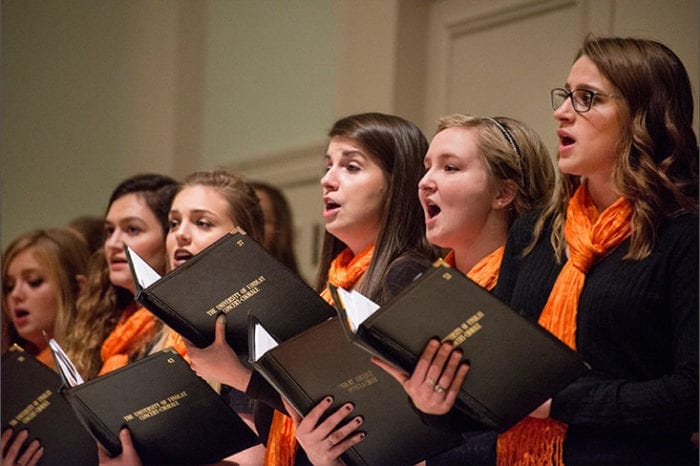 Holiday Choral Concerts to Showcase Latin Mass Adaptation of ‘Gloria’