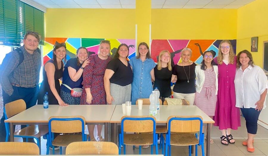 Classroom group in Florence